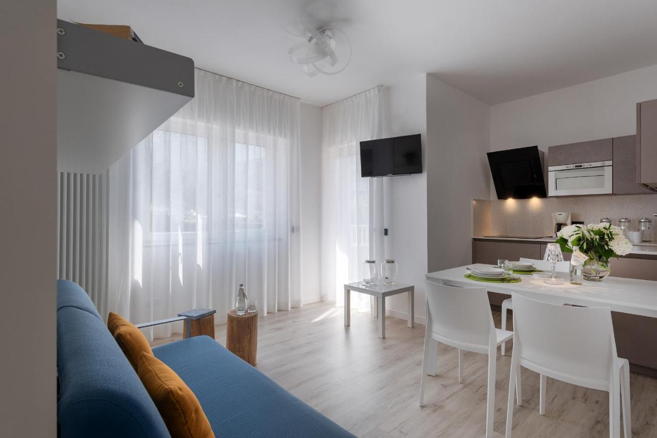 Residence Toblini Torbole Sul Garda Eksteriør billede