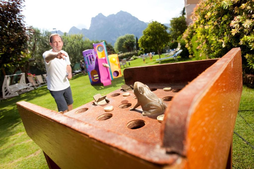 Residence Toblini Torbole Sul Garda Eksteriør billede