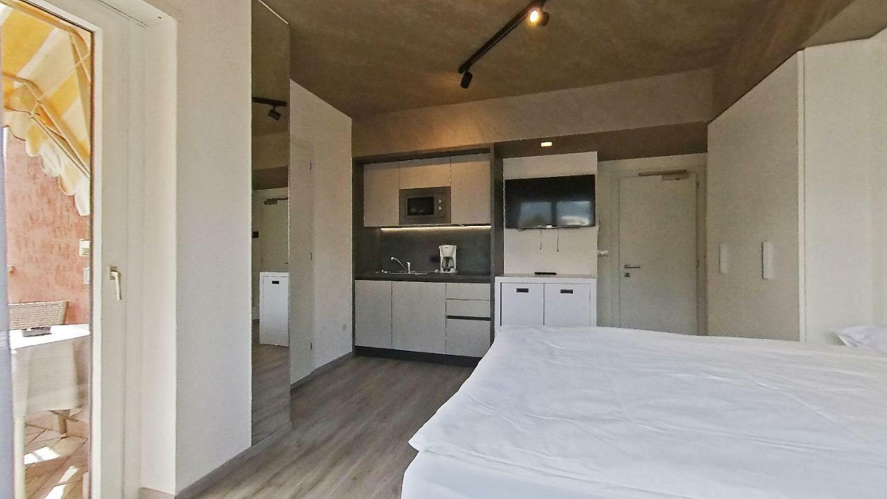 Residence Toblini Torbole Sul Garda Eksteriør billede